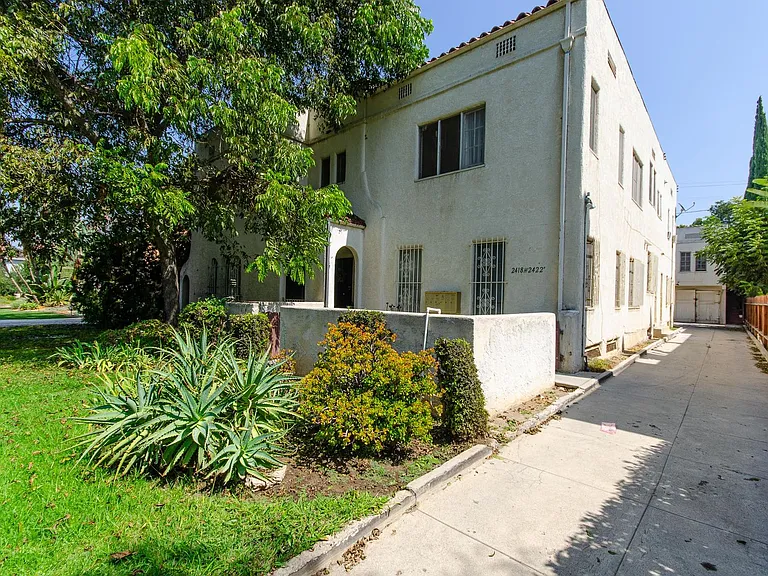 4th Ave 6Plex — Photo 26