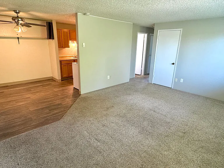 527-545 SE 78th Ave — Photo 5