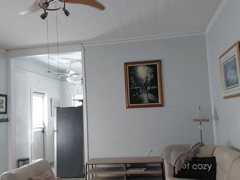 11107 S Indian River Dr — Photo 11