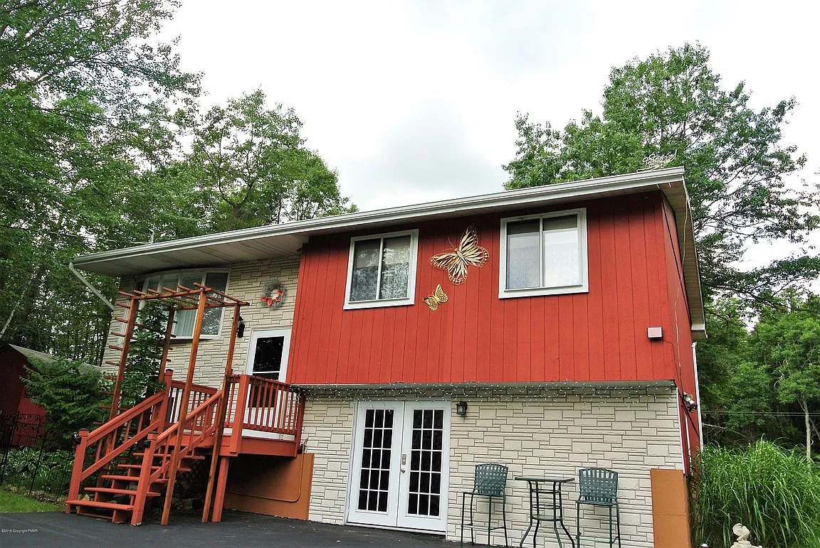 1325 Glade Dr photo 1
