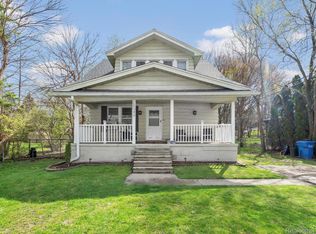 28040 Grobbel Ave, Warren, MI 48092