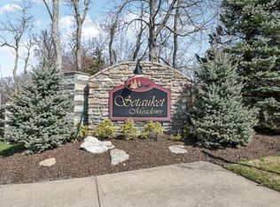 49 Blair Rd, East Setauket, NY 11733