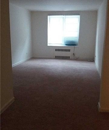 5th image of 7402 34th Ave #3A