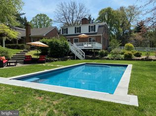 10220 Browns Mill Rd, Vienna, VA 22182