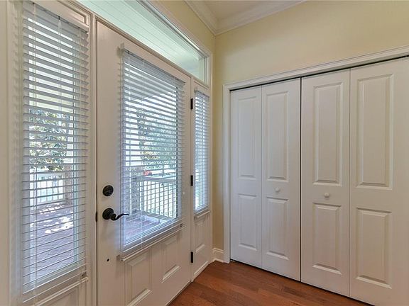 4th image of 2728 SE 19th Ct