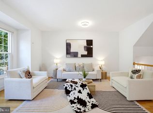 4645 Latrobe Pl, Alexandria, VA 22311