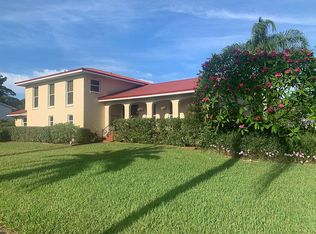 1200 Estremadura Dr, Bradenton, FL 34209