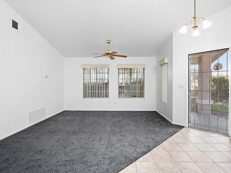 10717 Keller Dr — Photo 3