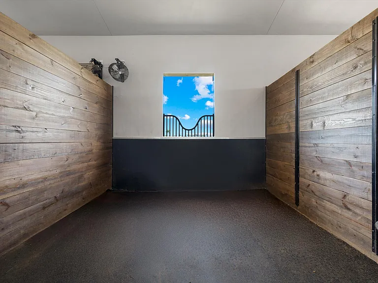 16175 Deer Path Ln — Photo 19