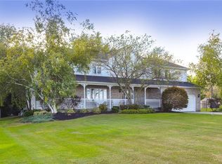 5533 Old Lake Shore Rd, Lake View, NY 14085