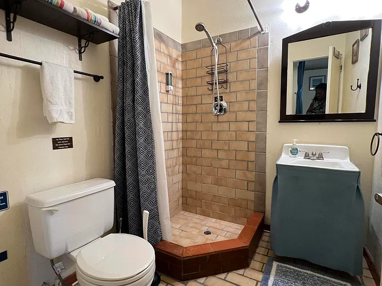 Suite 3 Raphune NEW — Photo 10