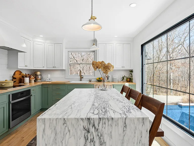 461 Old Stone Hwy — Photo 5