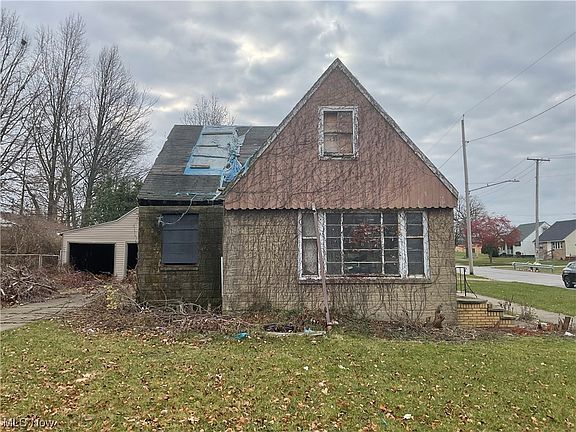 5th image of 15402 Judson Dr