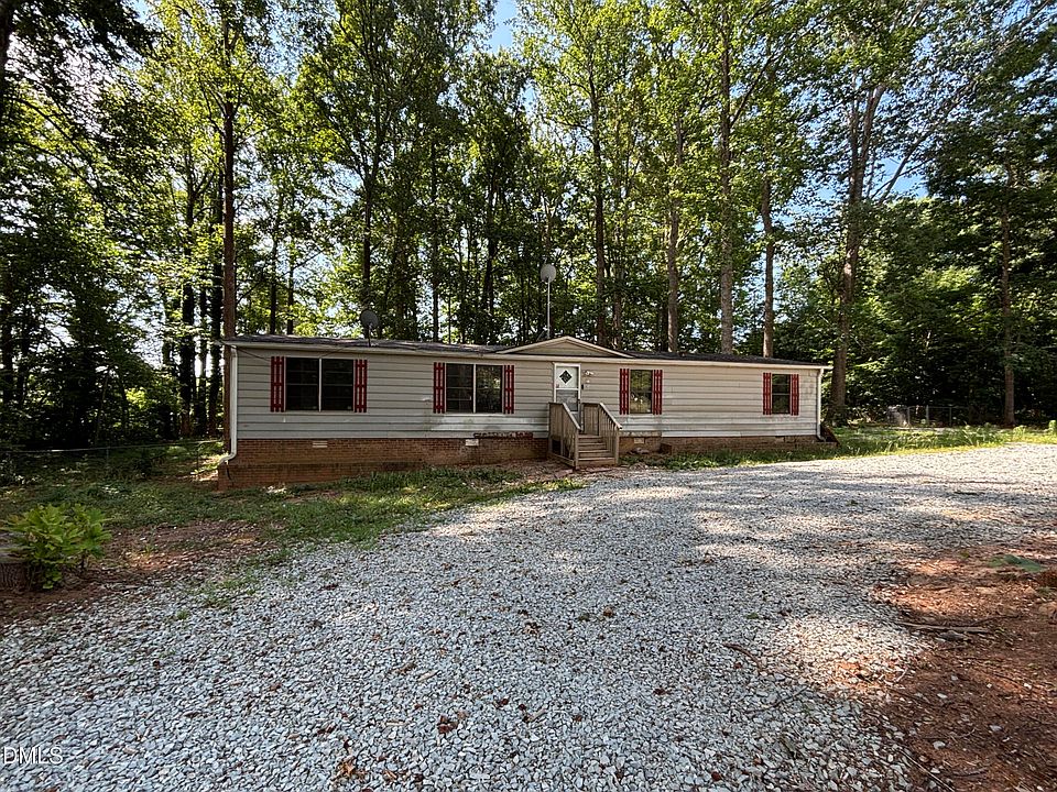 1st image of 80 Spruce Ct