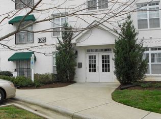 102-202 Sunset Cir, Greensboro, NC 27408