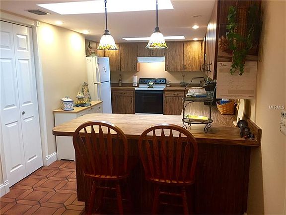 5th image of 1519 Skyline Dr