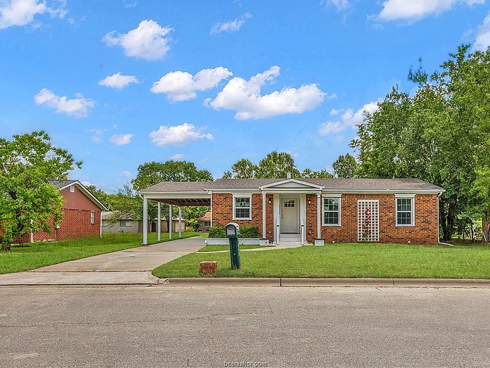 1st image of 2105 Cabot Cir