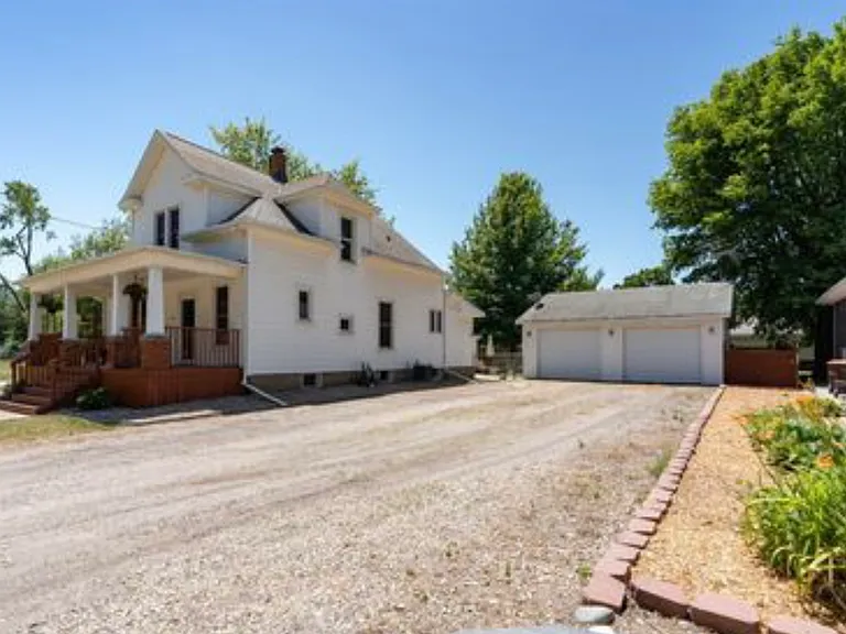 207 S Poland St — Photo 22