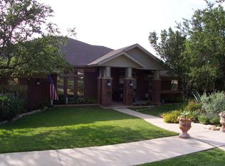 102 Woodcrest Ct, Georgetown, TX 78628