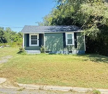 425 Van Buren St — Photo 1