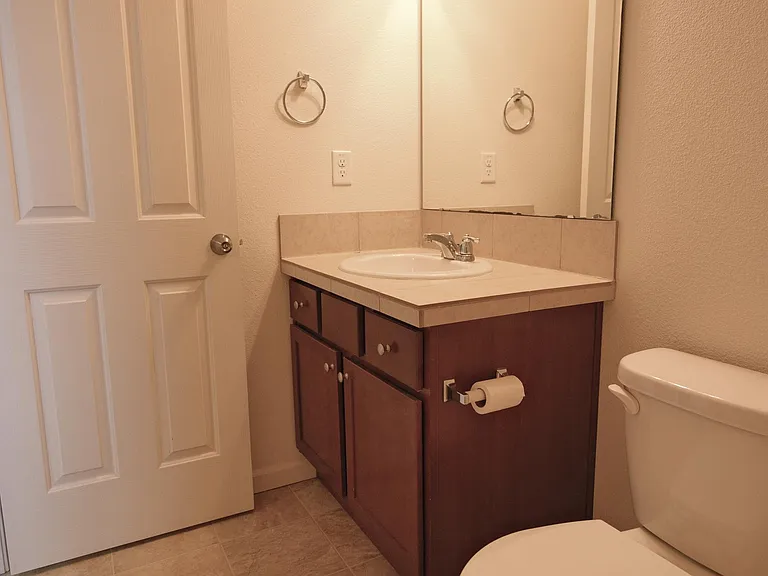 10926 SW Sage Ter — Photo 11