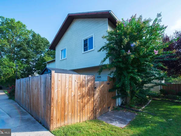 52 State Ct #101, Gaithersburg, MD 20877