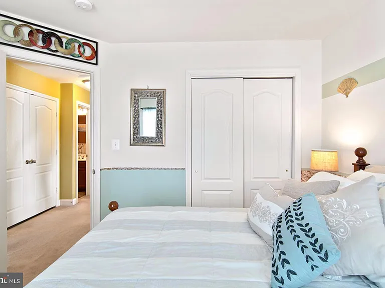 2613 Glenriver Way — Photo 10