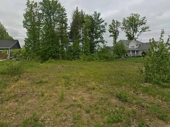 5343 Eaglepass Dr, Hudsonville, MI 49426