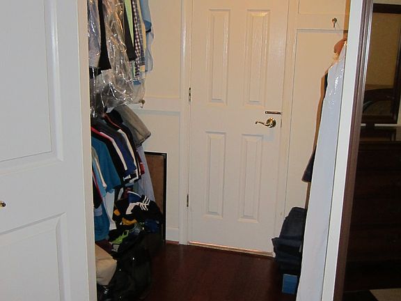 3rd image of 1276 N Wayne St APT 402