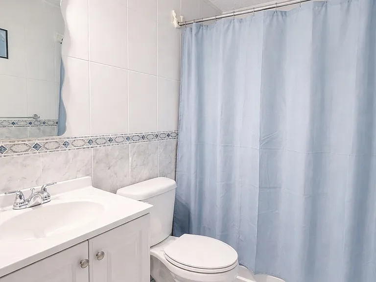 675 Calle Afrodita Venus Gdns #1 — Photo 8