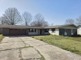 2118 Fairway St, Stuttgart, AR 72160
