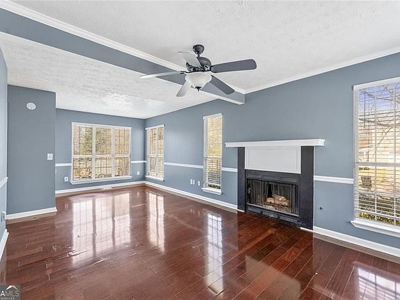 4th image of 4924 October Way NW