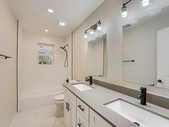 3rd image of 3440 Silverwood Ln