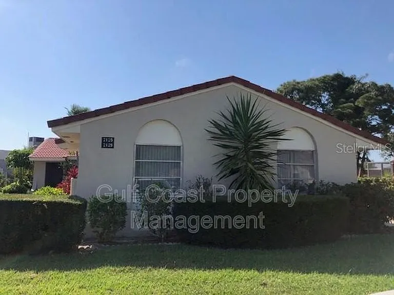 2125 Pueblo Cir #V-7 — Photo 3