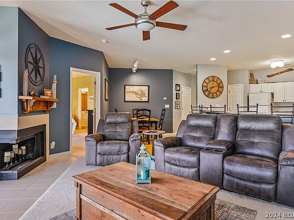 2nd image of 309 Bristol Bay Dr #4B