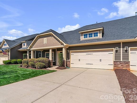2nd image of 111 Canter Ln