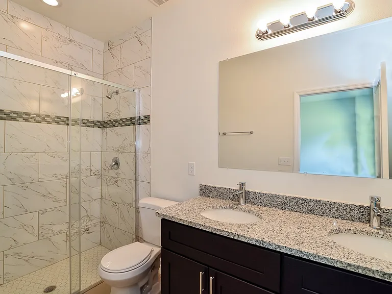 16673 SW 21st Cir — Photo 8
