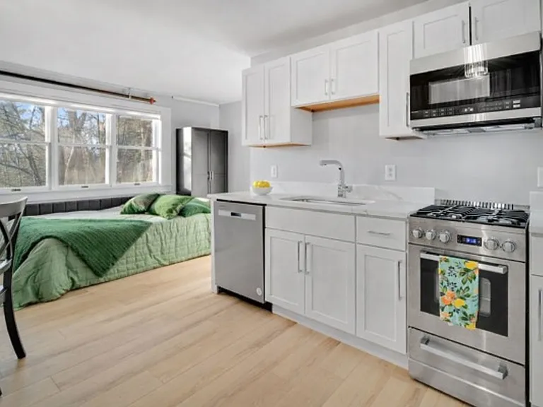 504 Stewart Ave — Photo 6