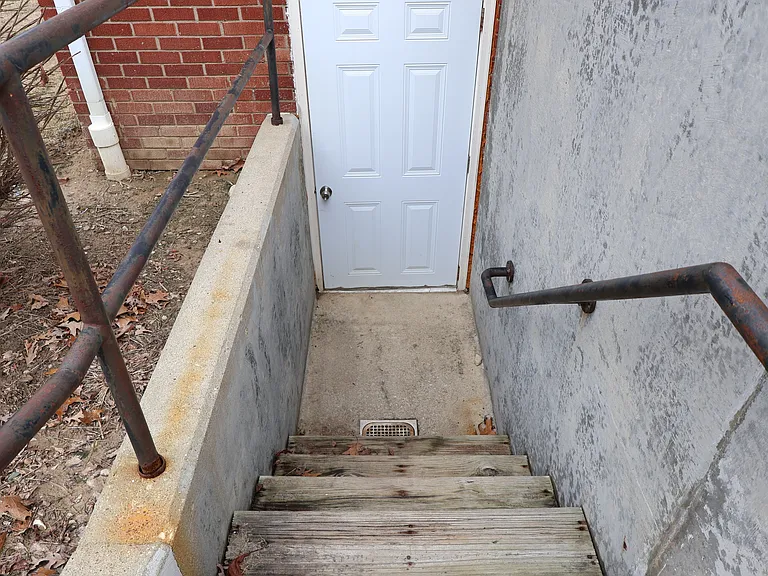 205 Long St — Photo 42