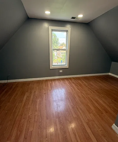 6915 S Damen Ave — Photo 5