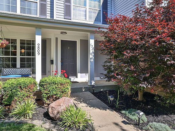 3rd image of 9809 Burleigh Ln