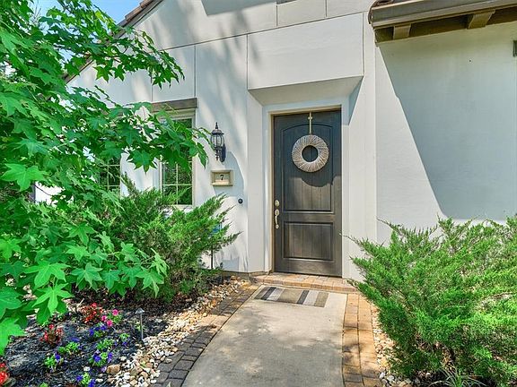 3rd image of 7 N Curly Willow Cir