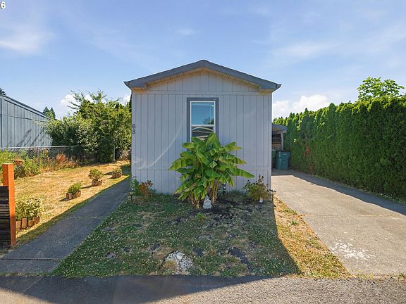 4th image of 301 E Columbia Dr Unit 68