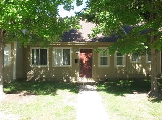 882 Dawnview Ct, Florissant, MO 63031