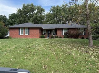 3515 Emerald Ln, Country Club, MO 64506