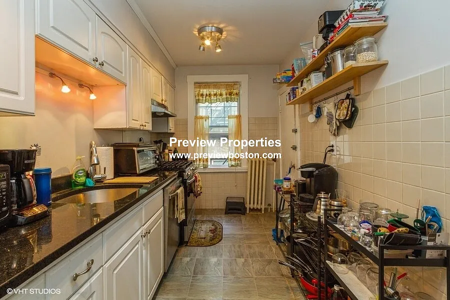 3 bed, 1.0 bath, $2,800 — Photo 3