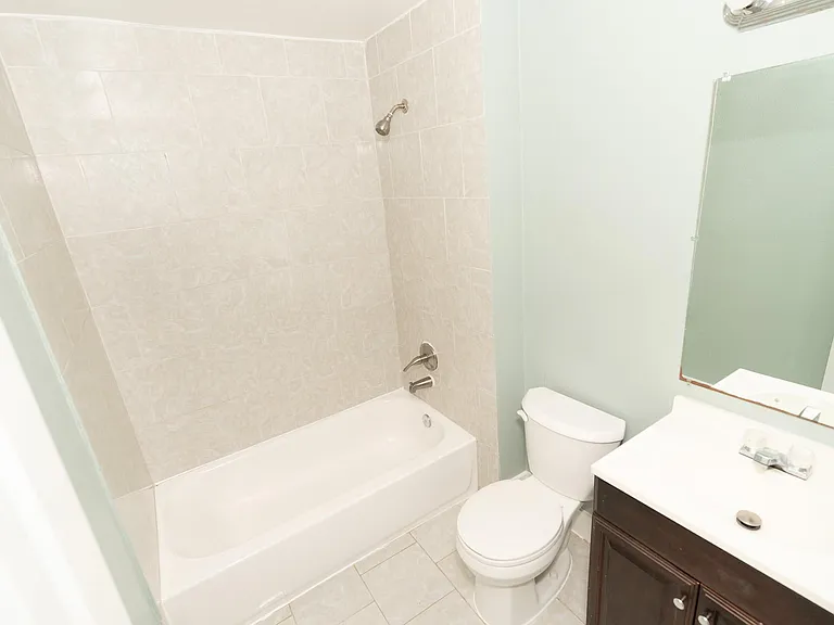 4826 Bristol St — Photo 22