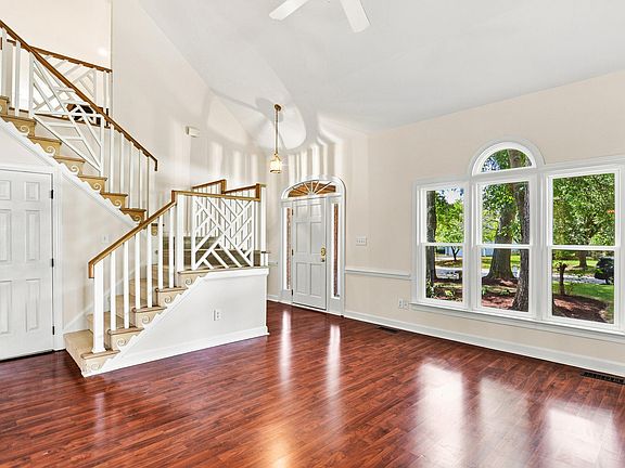 4th image of 1711 Lisburn Ct