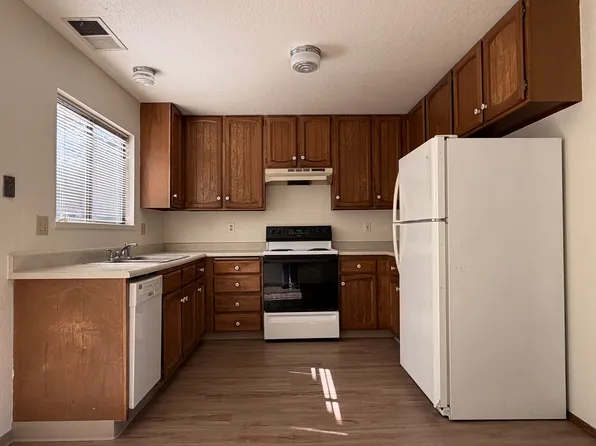 2214 Myrtle Ave #G, Eureka, CA 95501