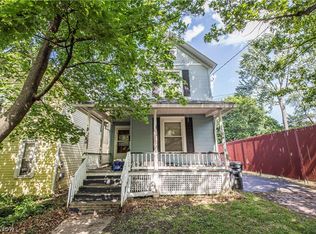 105 Hall St, Akron, OH 44303